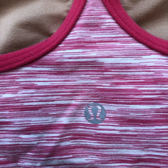 Lulu lemon tank top - Picture 3 of 4